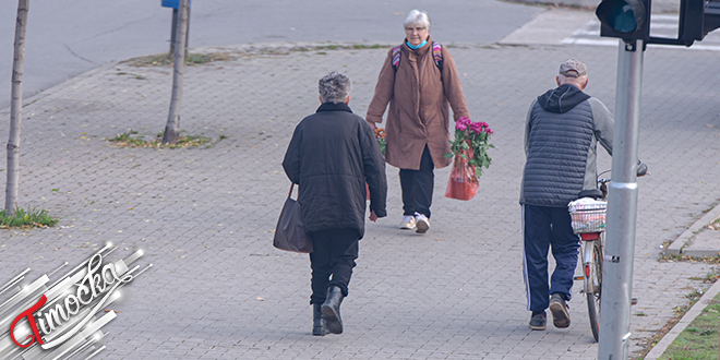 Град Зајечар – Људи шетају