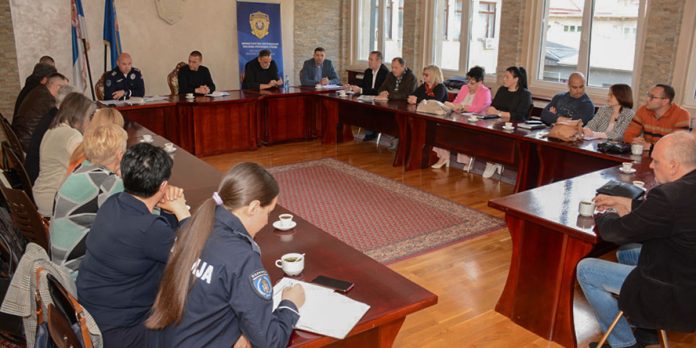 Безбедност деце на првом месту: Одржан састанак у Полицијској управи Зајечар