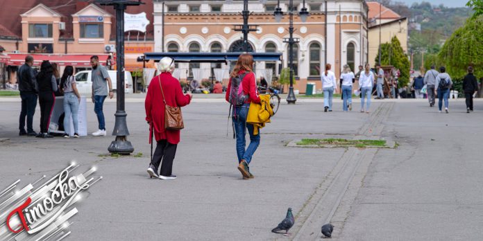 Град Зајечар – Људи шетају