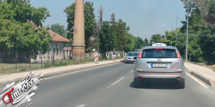 Саобраћајна незгода код зајечарске касарне, возач скутера превезен у болницу